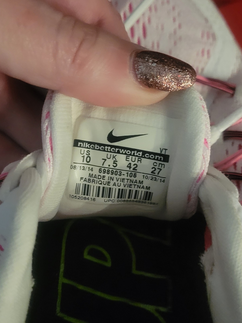 Nike Women’s Pink and White Air Max Running Shoes - Picture 5 of 9